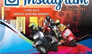 Nonton Balap Vespa Sambil Motret Berhadiah Uang, dll